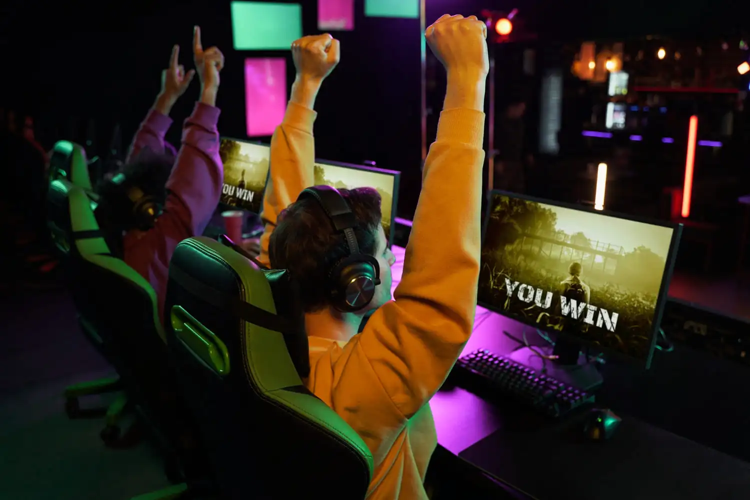 Read more about the article E-sport: Pengertian, Sejarah, dan Game E-sport