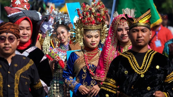 Read more about the article Potret Keberagaman Budaya Indonesia: Menjaga Tradisi di Tengah Modernisasi